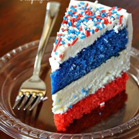 RED, WHITE AND BLUE CHEESECAKE CAKE
