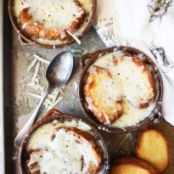 THE PERFECT FRENCH ONION SOUP