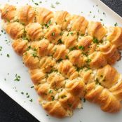 Pull-Apart Crescent Christmas Tree