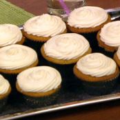 Chew:  Elisabeth Hasselbeck's Orange Cream Cupcakes