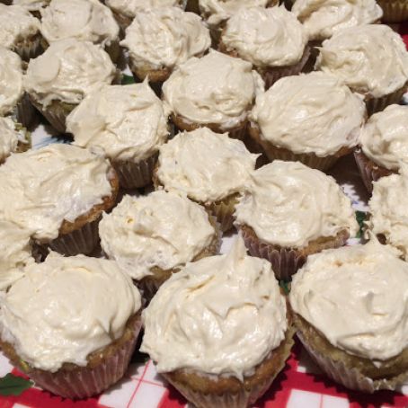 Salted Caramel Apple Cupcakes
