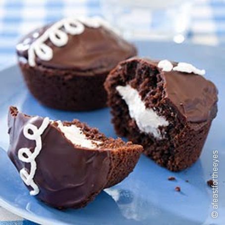 Chocolate Cream Cupcakes