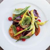 Tomato Salad with Green Beans and Basil