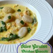Copy Kat Olive Garden Chicken and Gnocchi Soup
