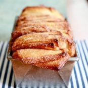 Cinnamon Sugar Pull-Apart Bread