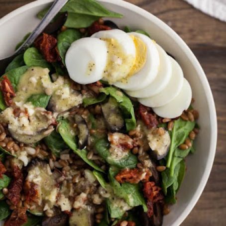 Egg, Spinach, and Spelt Salad with Green Garlic Dressing