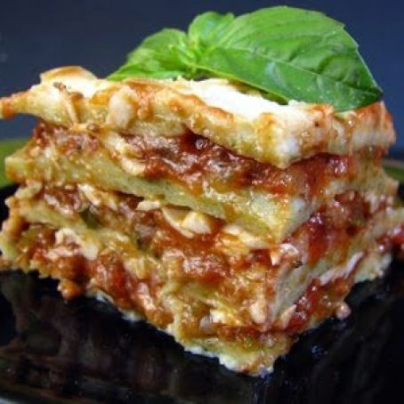 Luscious Lasagna- *FIVE STAR*