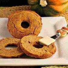 Low Carb Pumpkin Bagels