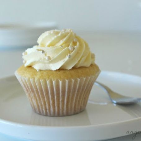 White Vanilla Cupcake Recipe