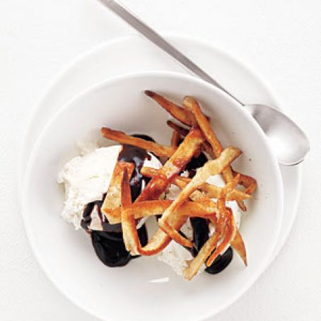 Ice Cream With Cinnamon Crisps