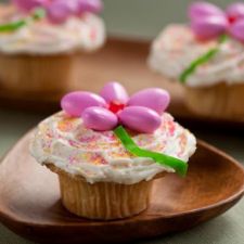 Easter Flower Cupcake