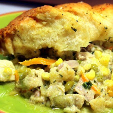 Chicken Alfredo Biscuit Bake