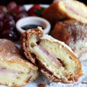 Monte Cristo Sandwich from Blue Bayou-Disneyland