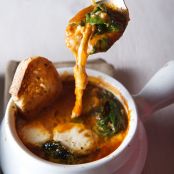 Caprese Tomato Spinach Soup ~ Yes more please!