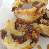 Mini Snickers Caramel Cheesecakes