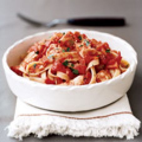 Fettuccine with Turkey Bolognese Sauce
