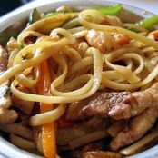 WOK DE TALLARINES Y CARNE DE RES