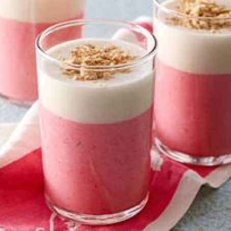 Strawberry-Swirl Cheesecake Smoothie