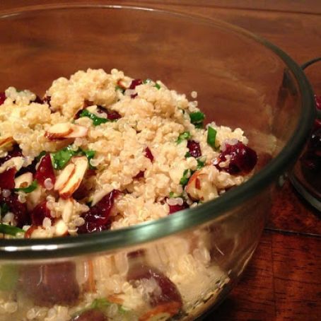 Hearty & Healthy Cranberry Quinoa Salad