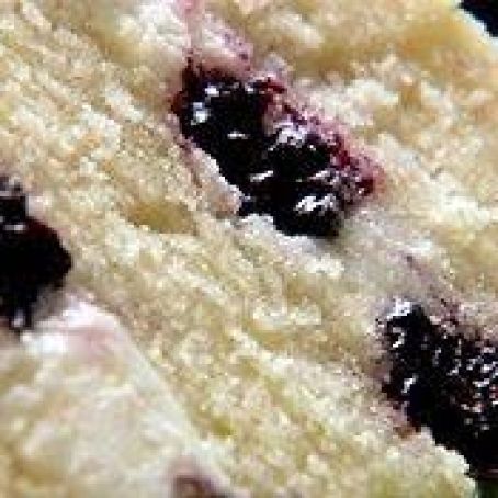 White Chocolate Berry Cake