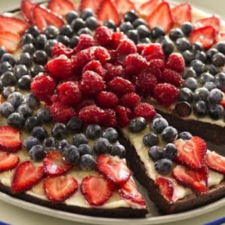 Brownie and Berries Dessert Pizza