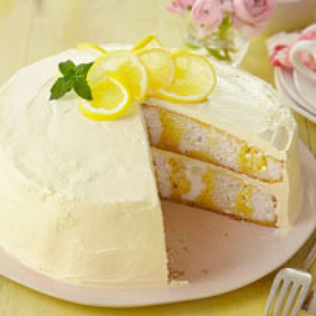LUSCIOUS LEMON POKE CAKE