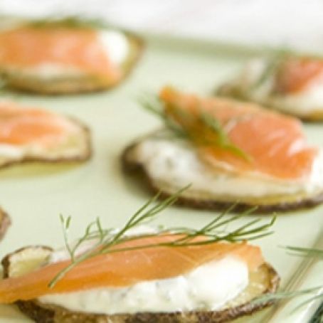 Smoked Salmon and Crème Fraîche-Topped Crispy Potatoes
