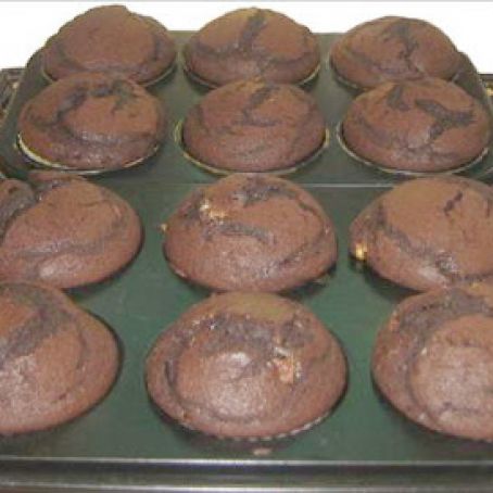 Duncan Hines Moist Deluxe Dark Chocolate Cake Mix