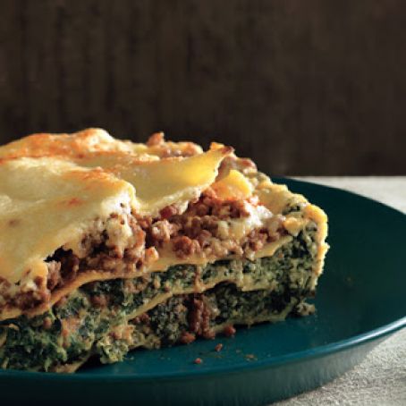 LASAGNE BOLOGNESE WITH SPINACH