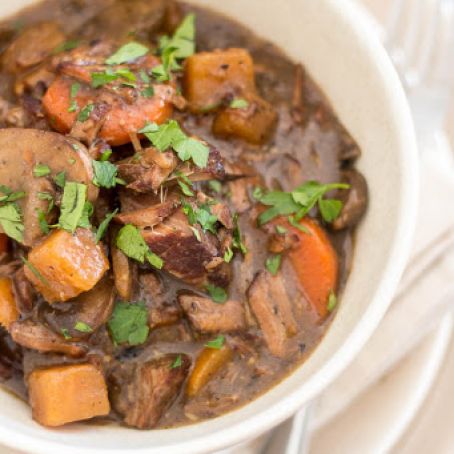 Slow Cooker Clean Beef Bourgignon