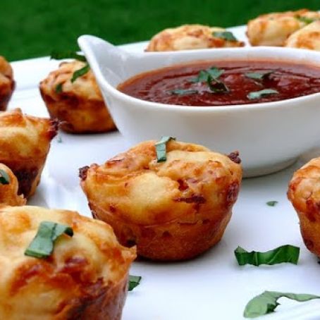 Pepperoni Pizza Puffs