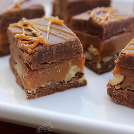 Caramel Pecan Turtle Fudge