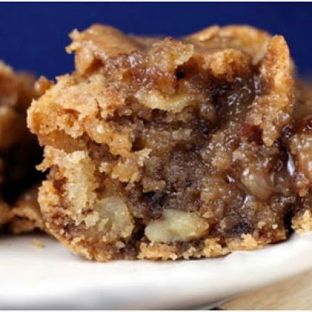 Super Easy Apple Cake