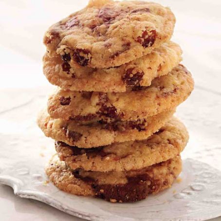 Cornmeal Chocolate-Chunk Cookies with Raisins and Fennel Seeds
