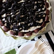Peanut Butter Oreo Ice Cream Pie