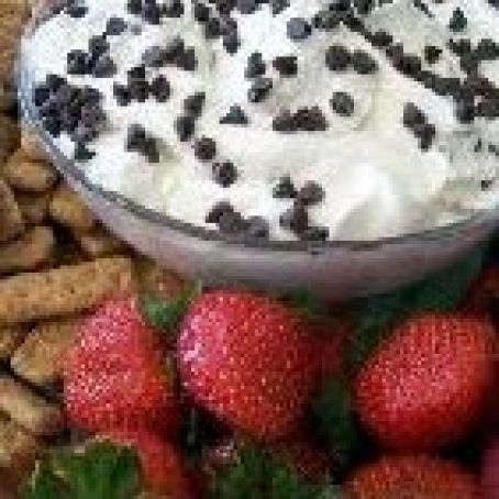 CHOCOLATE CHIP CANNOLI DIP
