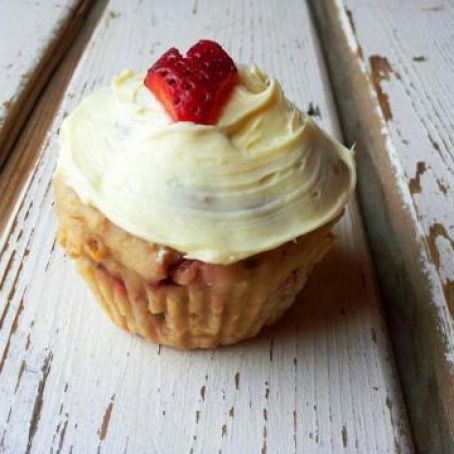 Cupcakes - Strawberry Rhubarb