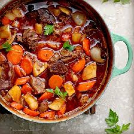 Beef Stew with Mushrooms, Rosemary and Tomatoes