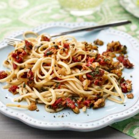 Linguine with Sun-Dried Tomatoes, Olives, & Lemon (Giada)