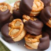 peanut butter pretzel bites