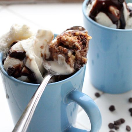 Chocolate Chip Cookie Dough Mug Cake