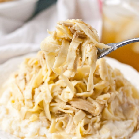 Erin&rsquo;s Creamy Chicken and Noodles