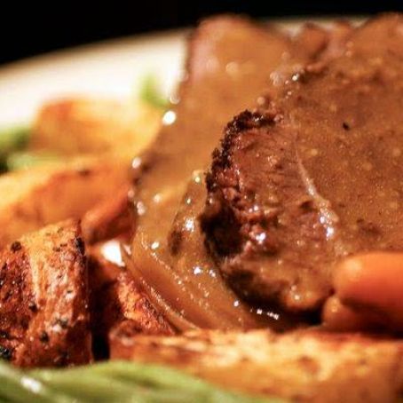 Slow Cooker Beef and Gravy