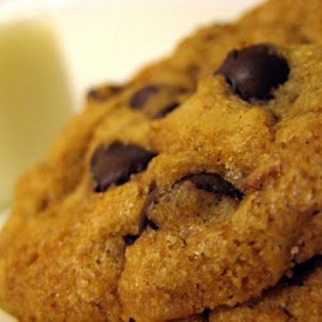 Best Big, Fat, Chewy Chocolate Chip Cookie