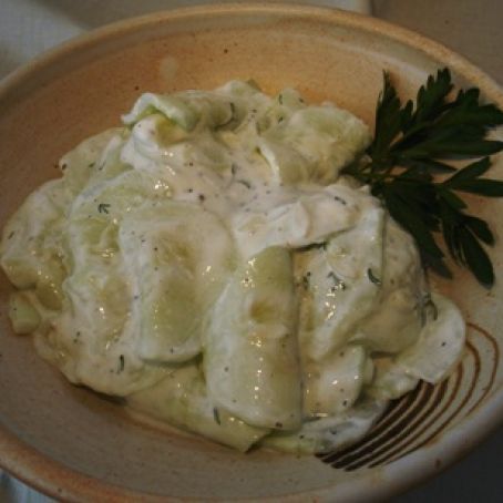 CREAMY CUCUMBER SALAD WITH DILL
