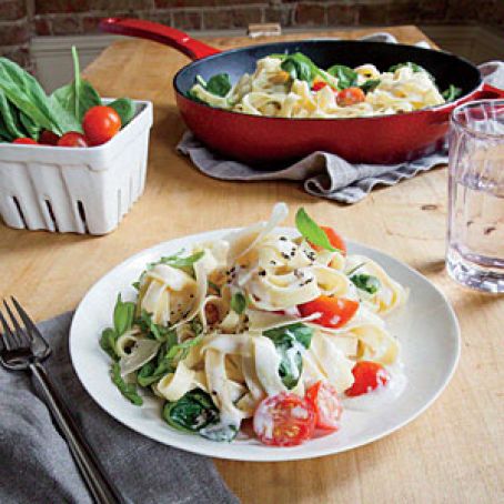 Creamy Mascarpone and Spinach Linguine