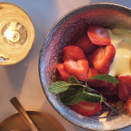 Sliced Strawberries w/Grand Marnier Zabiglione