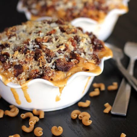 Bacon Crusted Beer Mac and Cheese #SundaySupper