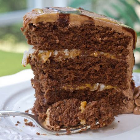 Dulce De Chocolate Cake