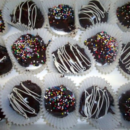 Chocolate Raspberry Cocos Balls